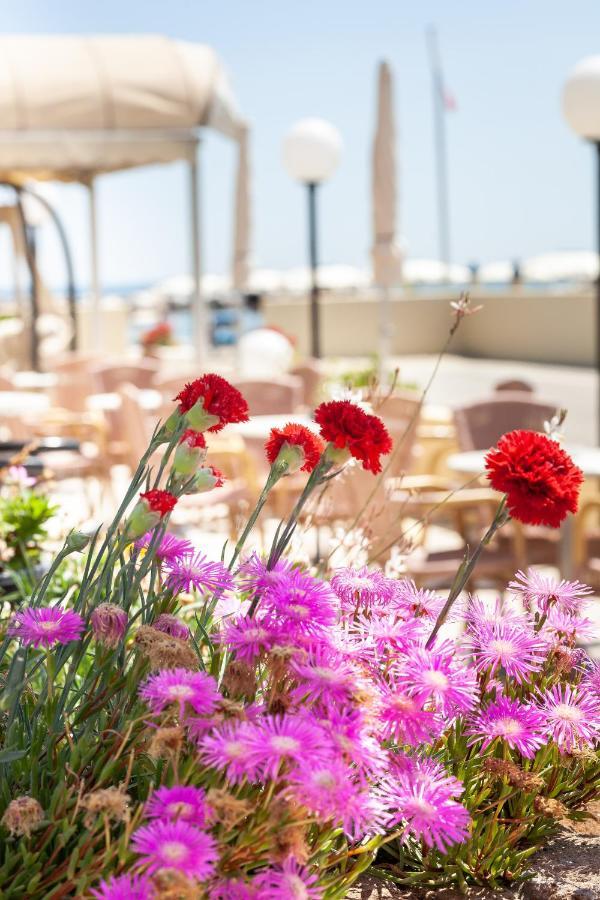 Hotel Primavera sul mare Lido Di Savio Esterno foto