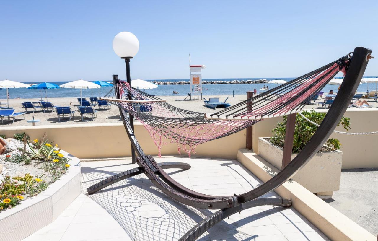 Hotel Primavera sul mare Lido Di Savio Esterno foto