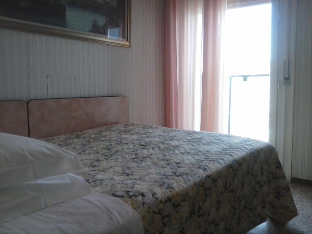 Hotel Primavera sul mare Lido Di Savio Esterno foto