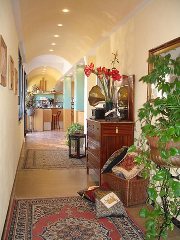 Hotel Primavera sul mare Lido Di Savio Esterno foto