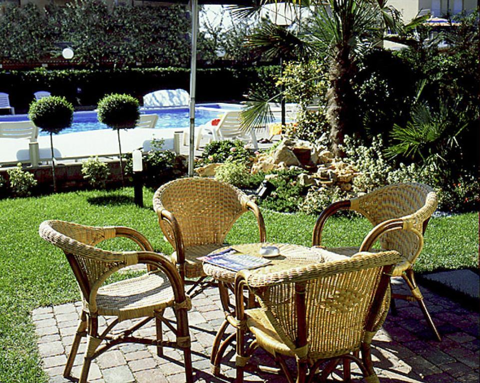 Hotel Primavera sul mare Lido Di Savio Esterno foto