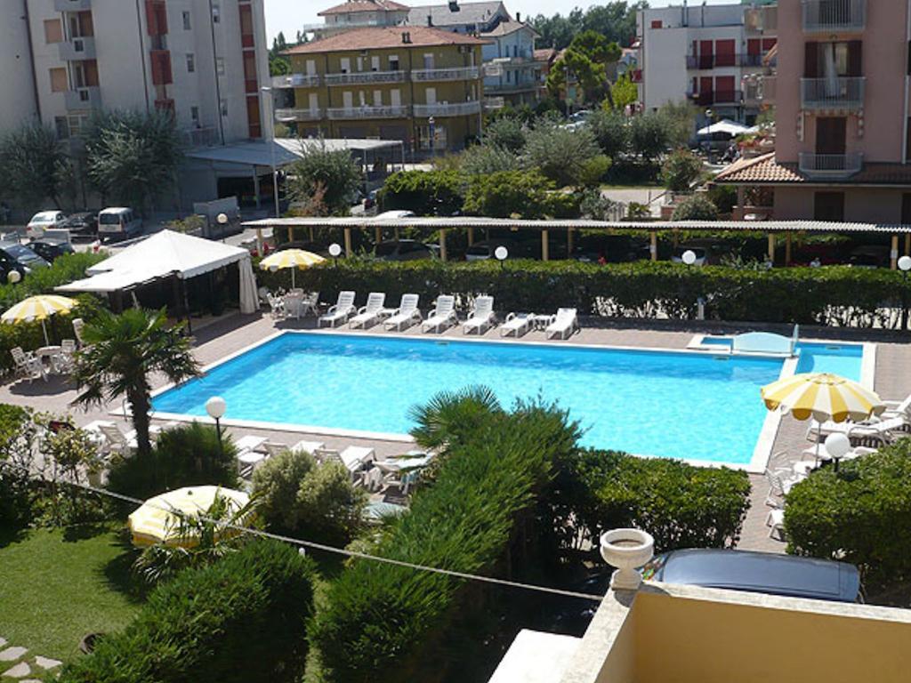 Hotel Primavera sul mare Lido Di Savio Esterno foto